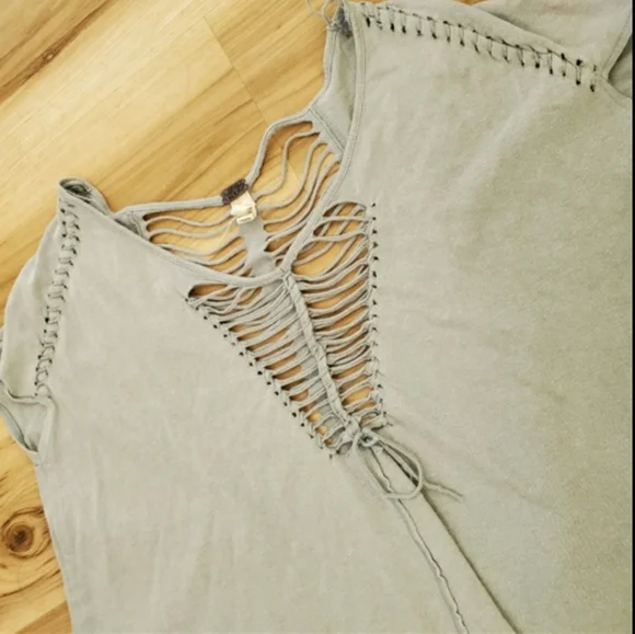 *HOST PICK* FREE PEOPLE We the Free PS Boho Laser Cut Swing Top - Picture 2 of 2